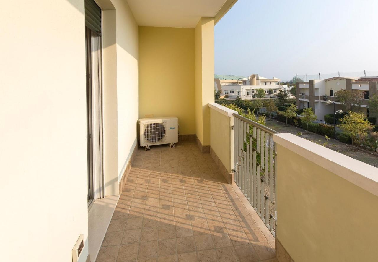 Robinia/Pinetine Lido Altanea Apartment Caorle Exterior photo